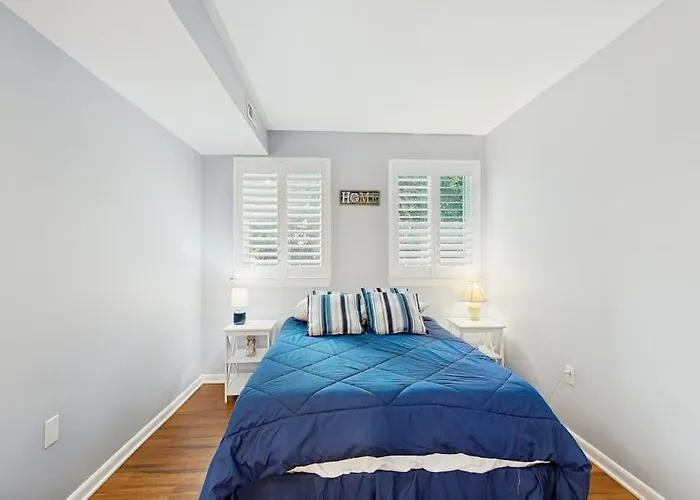 Holiday home Tiburon 1b *